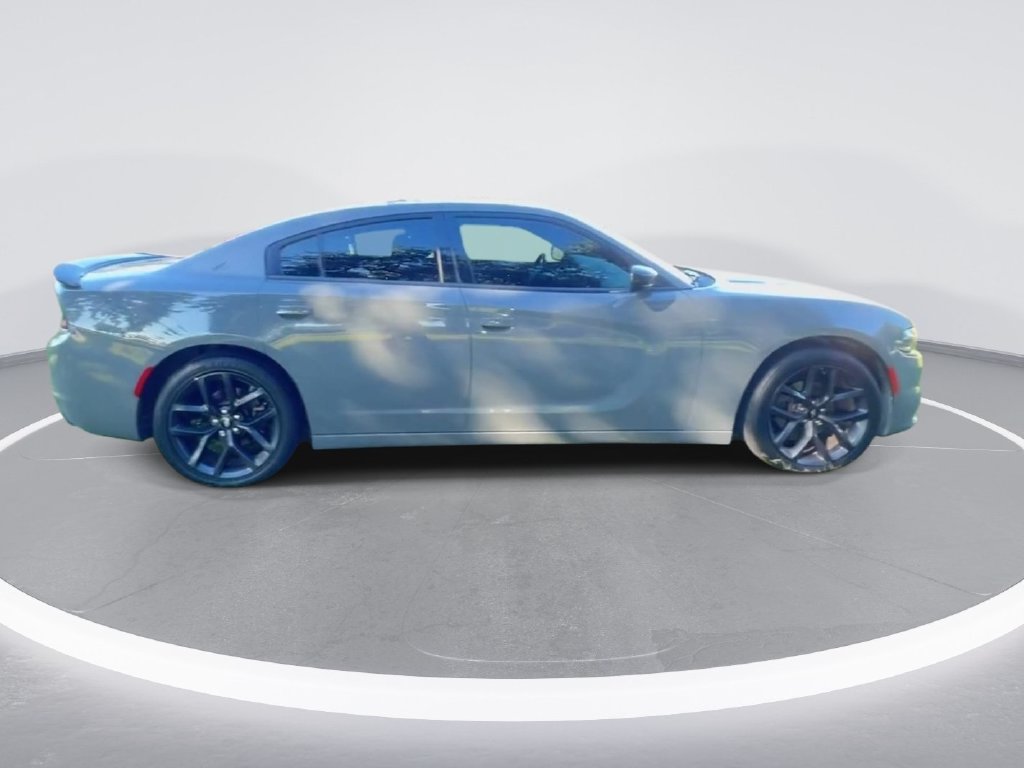 Used 2019 Dodge Charger SXT w/ Blacktop Package RWD image 9