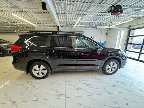 Used 2022 Subaru Ascent 8-Passenger AWD/4WD image 4