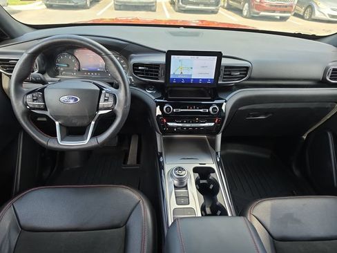 Used 2022 Ford Explorer ST-Line w/ Class IV Trailer Tow Package RWD image 8