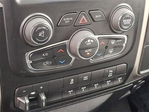 Used 2018 RAM 2500 SLT w/ Snow Chief Group image 10