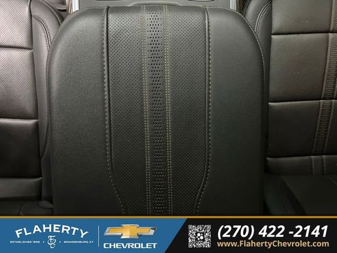Used 2024 Chevrolet Silverado 1500 High Country w/ High Country Premium Package AWD/4WD image 32