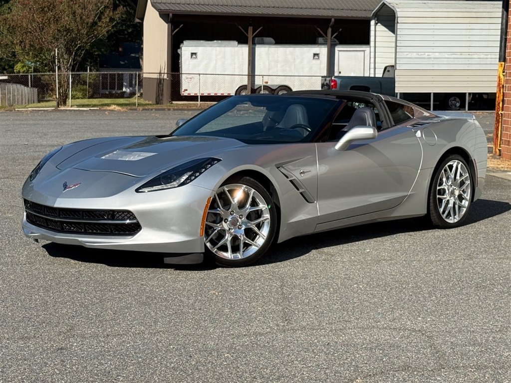 Used 2017 Chevrolet Corvette Stingray Coupe RWD image 12