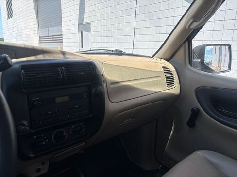 Used 2006 Ford Ranger XL RWD image 11