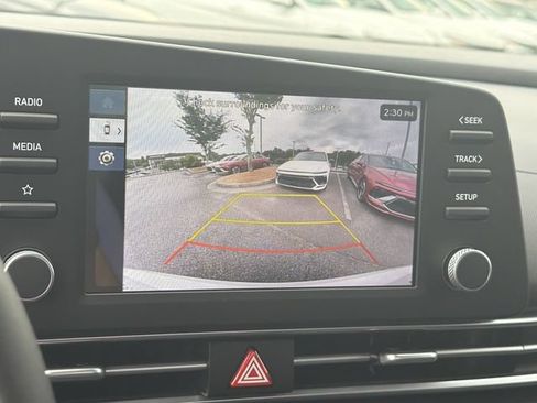 New 2026 Hyundai Elantra Hybrid FWD image 31
