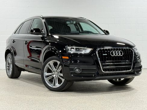 Used 2015 Audi Q3 2.0T Prestige w/ Prestige Package image 4