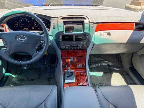 Used 2006 Lexus LS 430 RWD image 11