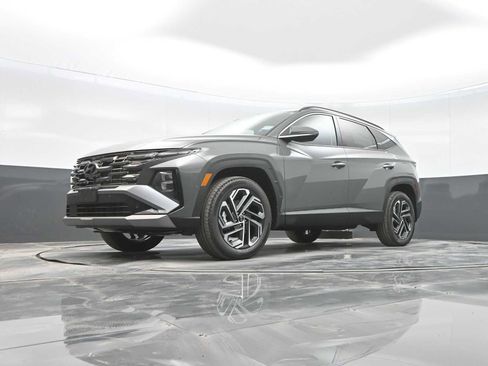 New 2026 Hyundai Tucson Limited image 32