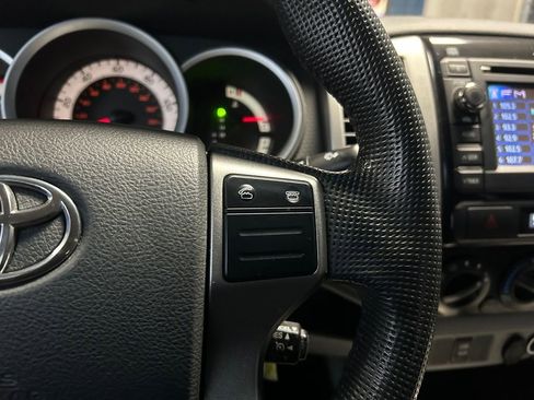 Used 2013 Toyota Tacoma PreRunner w/ SR5 Pkg image 18