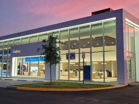 Certified 2022 Volkswagen Taos SE image 27