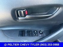 Used 2025 Toyota Corolla LE FWD image 12