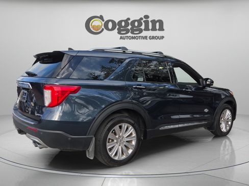 Used 2023 Ford Explorer King Ranch w/ Premium Technology Package AWD/4WD image 5