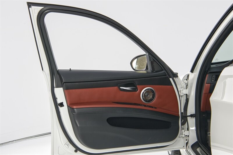 Used 2011 BMW M3 Sedan RWD image 18