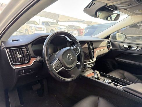 Used 2022 Volvo S60 B5 Inscription image 7