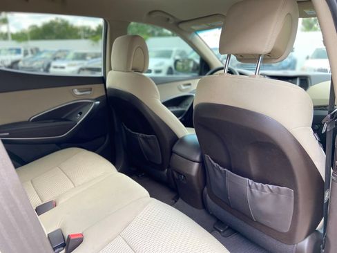 Used 2017 Hyundai Santa Fe Sport FWD image 23