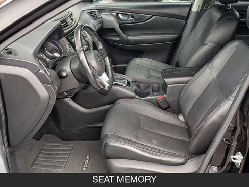 Used 2018 Nissan Rogue SL w/ Premium Package AWD/4WD image 14
