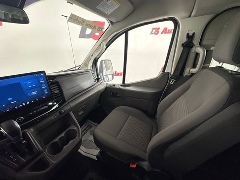 Used 2024 Ford Transit 350 XLT RWD image 30