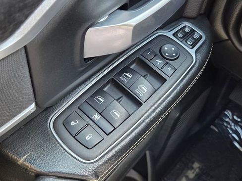 Certified 2024 RAM 2500 Big Horn AWD/4WD image 23