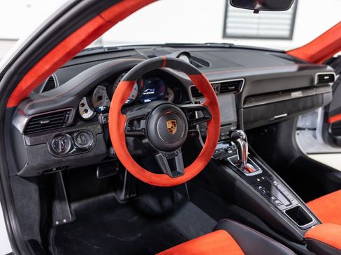 Used 2018 Porsche 911 GT2 RS image 40