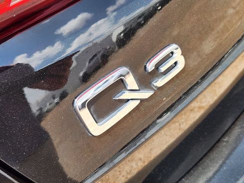 Used 2024 Audi Q3 2.0T Premium w/ Convenience Package AWD/4WD image 5