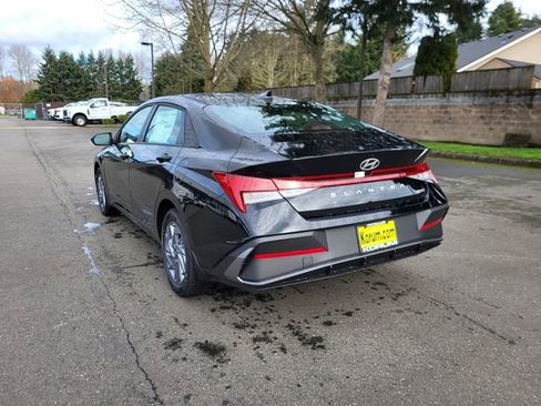 New 2026 Hyundai Elantra Blue image 3