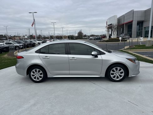 Used 2024 Toyota Corolla LE image 11