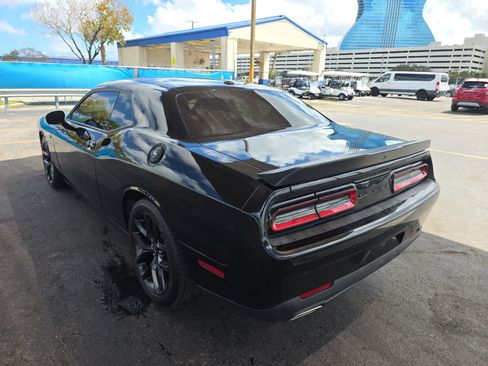 Used 2021 Dodge Challenger GT w/ Blacktop Package image 8