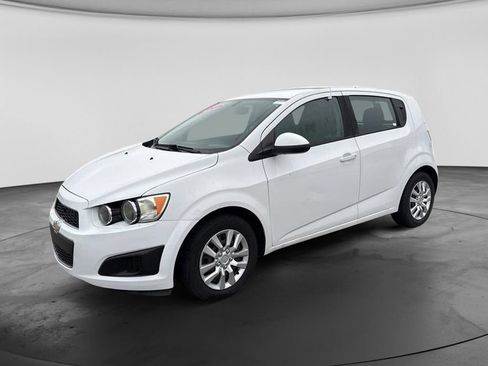 Used 2016 Chevrolet Sonic LS FWD image 5