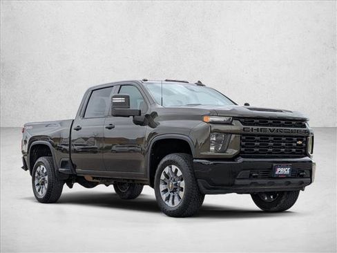 Used 2023 Chevrolet Silverado 2500 Custom w/ Custom Value Package AWD/4WD image 2