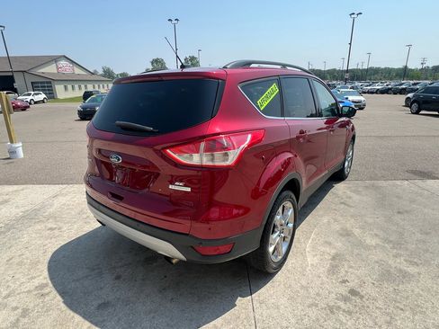 Used 2016 Ford Escape SE w/ Equipment Group 201A image 5