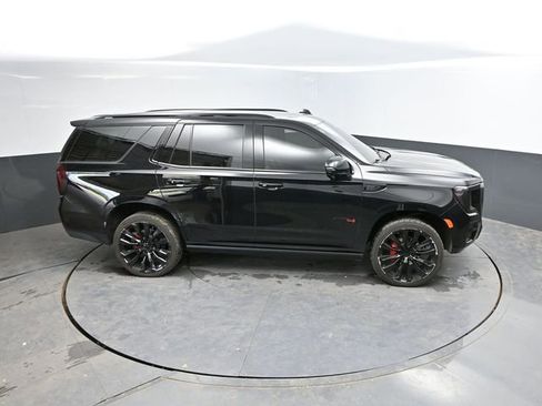 Used 2024 GMC Yukon AT4 w/ Technology Package AWD/4WD image 48