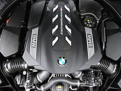 Used 2023 BMW M550i xDrive w/ Executive Package AWD/4WD image 28