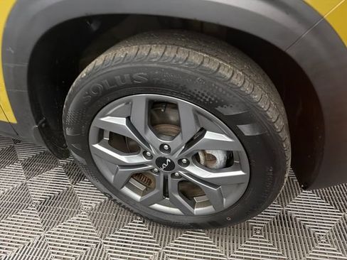 Certified 2024 Kia Seltos S AWD/4WD image 30