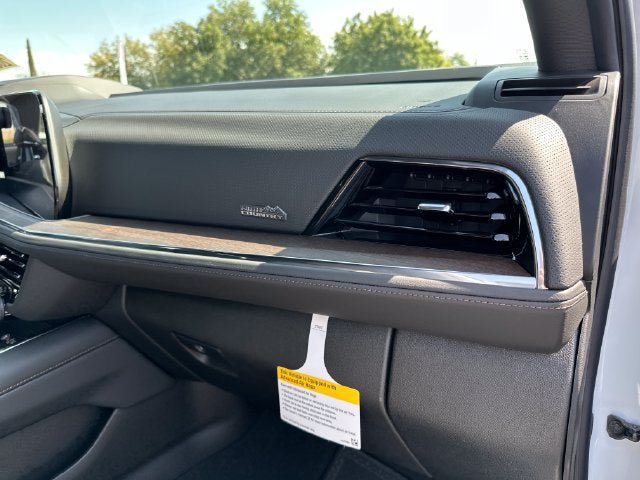 New 2026 Chevrolet Tahoe High Country AWD/4WD image 30