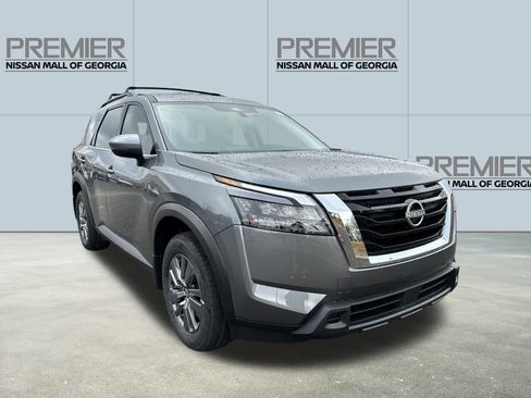 New 2025 Nissan Pathfinder SV w/ SV Premium Package image 3