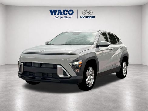 Certified 2026 Hyundai Kona SE FWD image 3