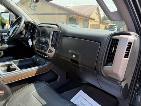 Used 2018 GMC Sierra 1500 Denali image 12