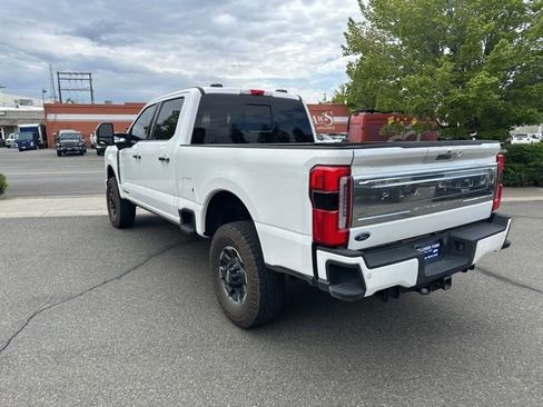 Used 2024 Ford F350 Platinum w/ Tremor Off-Road Package AWD/4WD image 5
