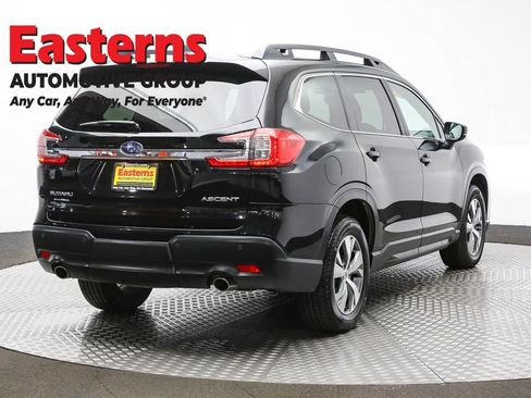 Used 2024 Subaru Ascent Premium w/ Convenience Package image 5