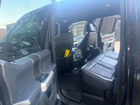 Used 2022 Ford F350 Lariat w/ Black Appearance Package AWD/4WD image 4