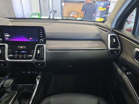 Used 2023 Kia Sorento SX Prestige AWD/4WD image 22