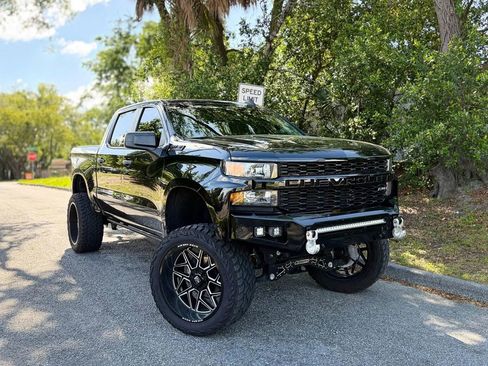 Used 2021 Chevrolet Silverado 1500 Custom Trail Boss w/ Midnight Edition image 7