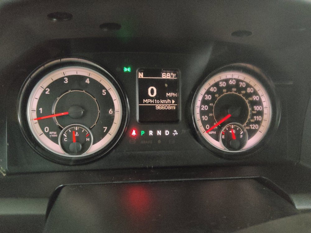 Used 2018 RAM 1500 Express RWD image 23