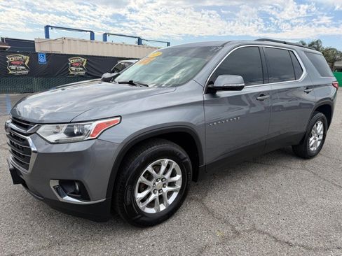 Used 2020 Chevrolet Traverse LT FWD image 12