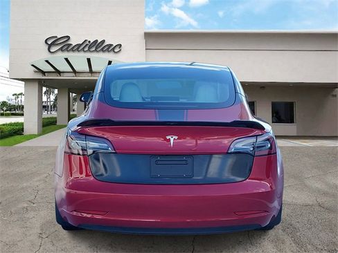 Used 2021 Tesla Model 3 Standard Range Plus image 4