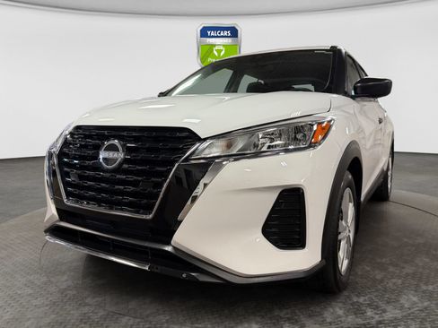 Used 2024 Nissan Kicks S FWD image 9