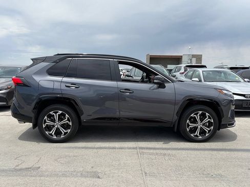 Used 2025 Toyota RAV4 XSE AWD/4WD image 3