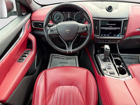 Certified 2022 Maserati Levante GT image 16