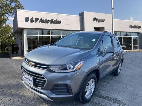 Used 2019 Chevrolet Trax LT w/ LT Convenience Package image 5