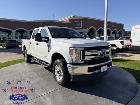 Used 2019 Ford F250 XL w/ STX Appearance Package image 1