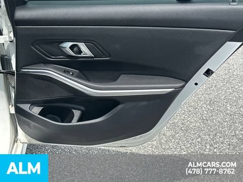 Used 2025 BMW 330i Sedan RWD image 18